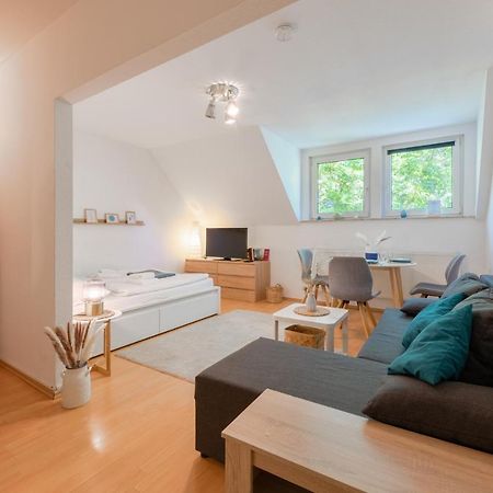 Stay Awesome - Schonfeld Apartment, Netflix Und Kostenloses Parken 카셀 외부 사진