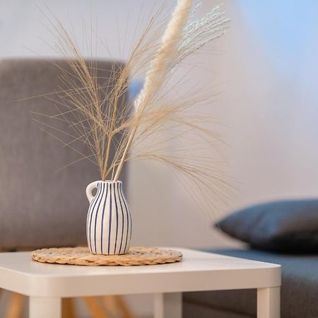 Stay Awesome - Schonfeld Apartment, Netflix Und Kostenloses Parken 카셀 외부 사진